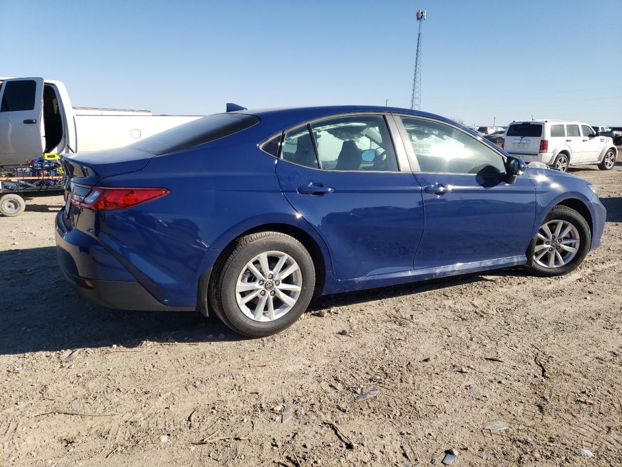 2025 TOYOTA CAMRY XSE - Фото 3