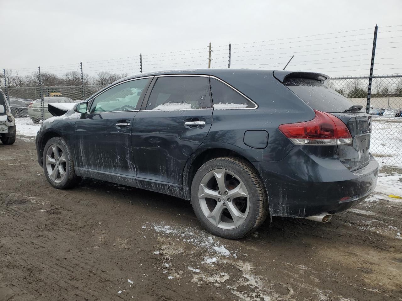 2013 TOYOTA VENZA LE - Фото 2