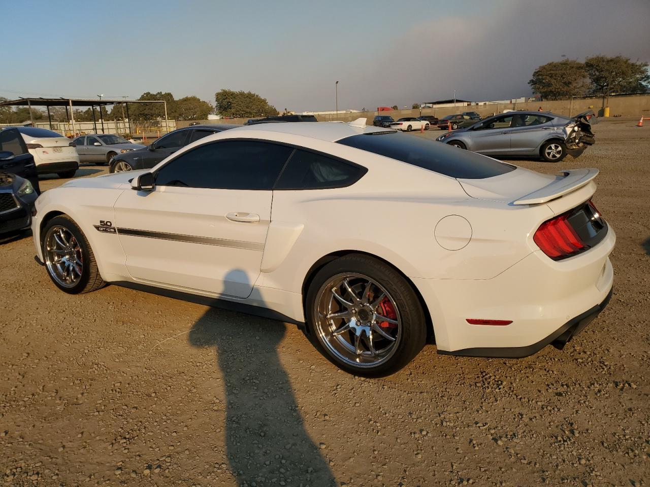 2021 FORD MUSTANG GT - Фото 2