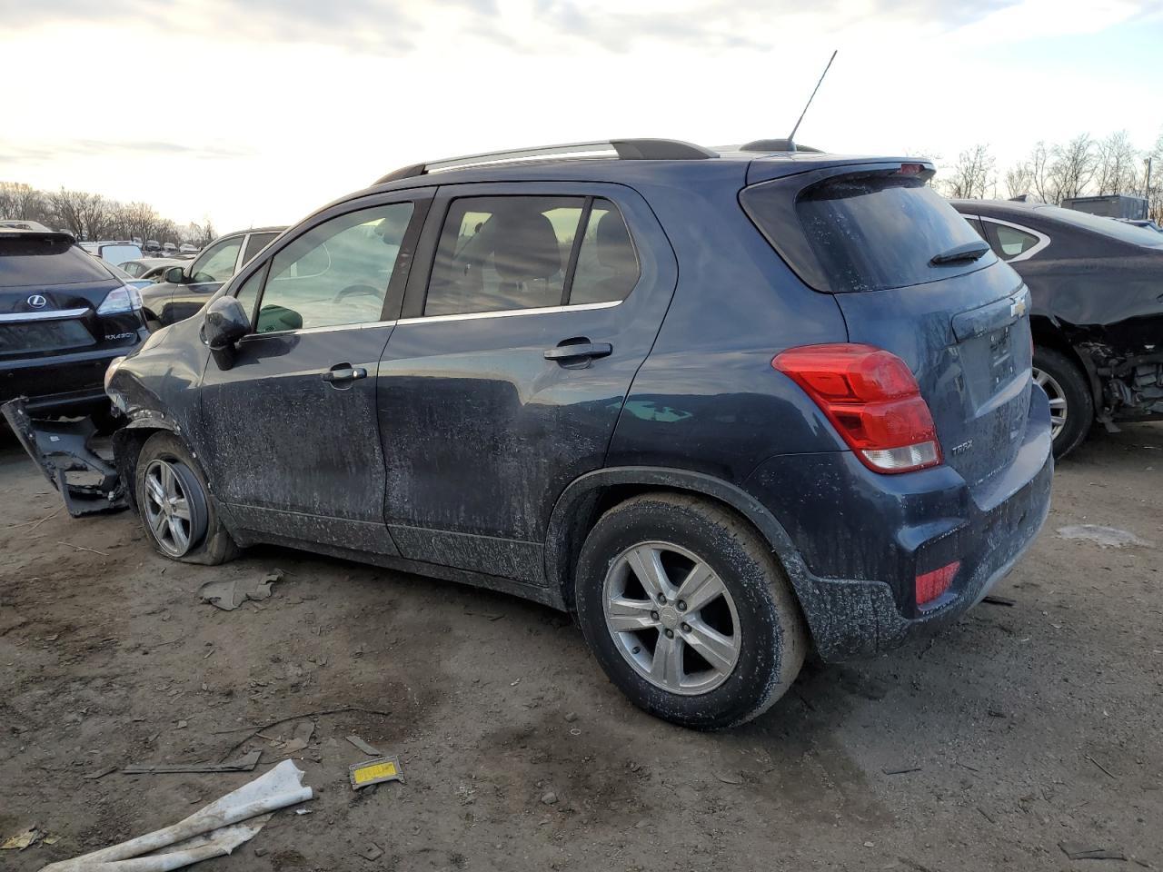 2018 CHEVROLET TRAX 1LT - Image 2