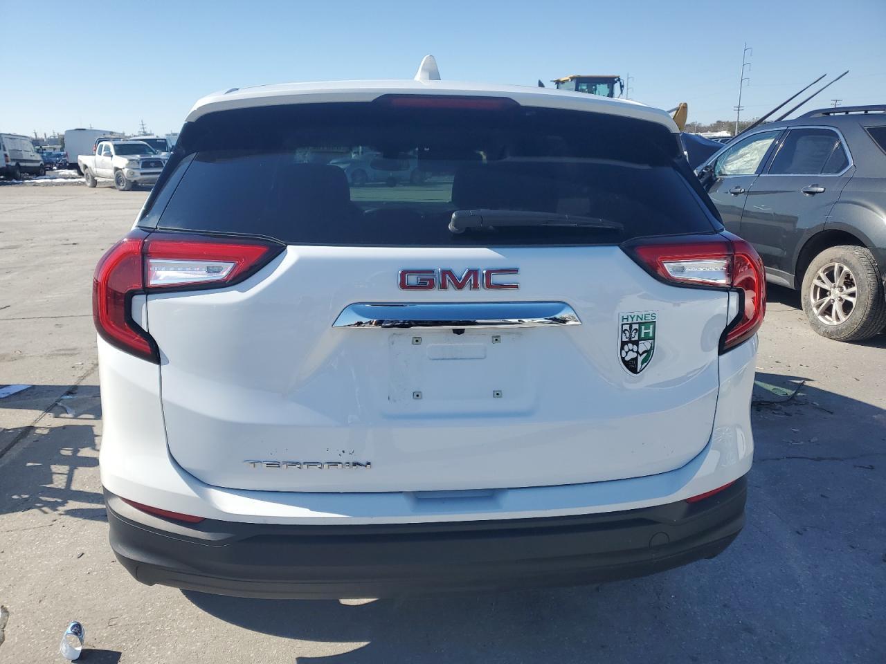 2023 GMC TERRAIN SL - Фото 6