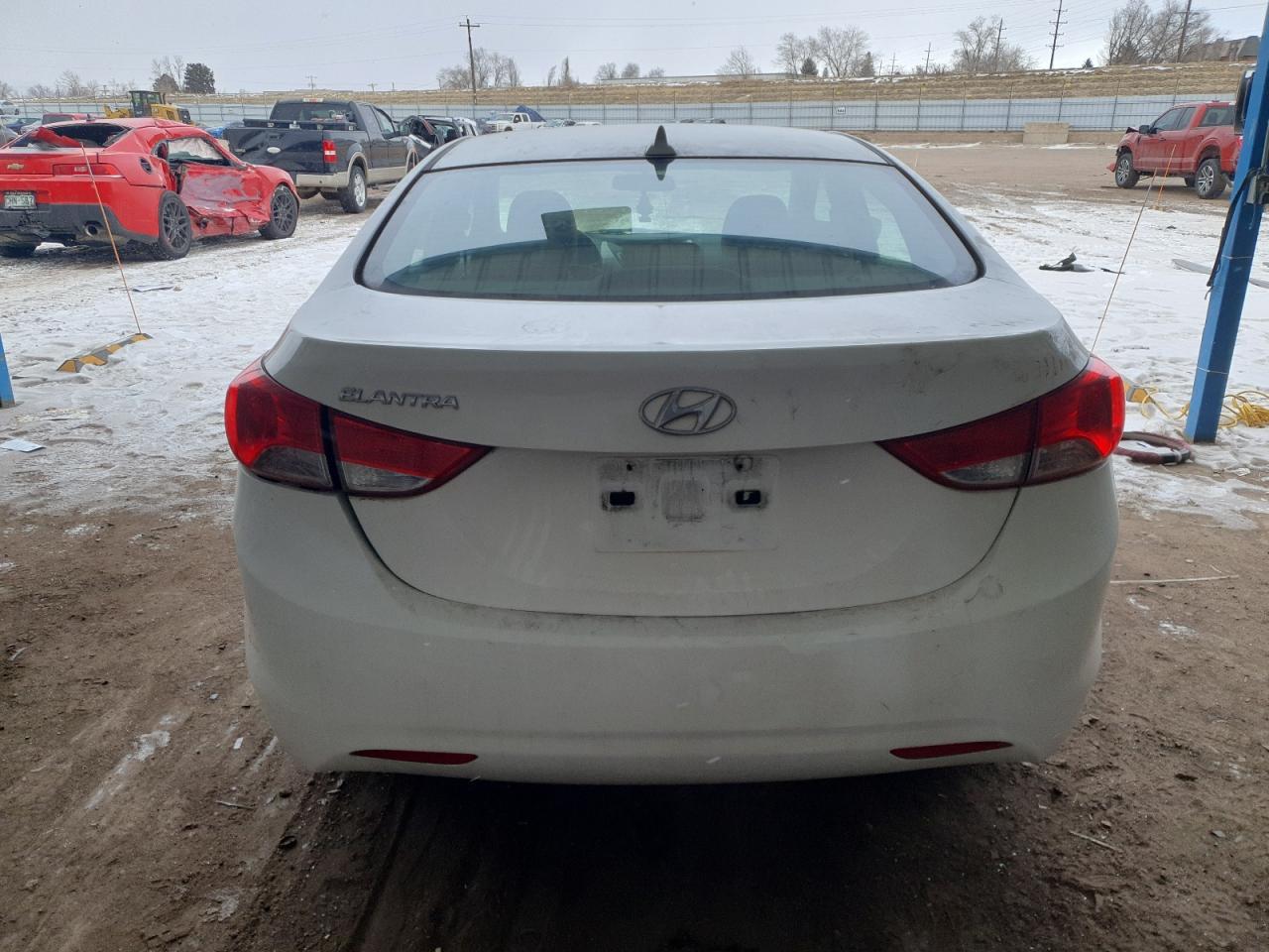 2013 HYUNDAI ELANTRA GL - Image 6