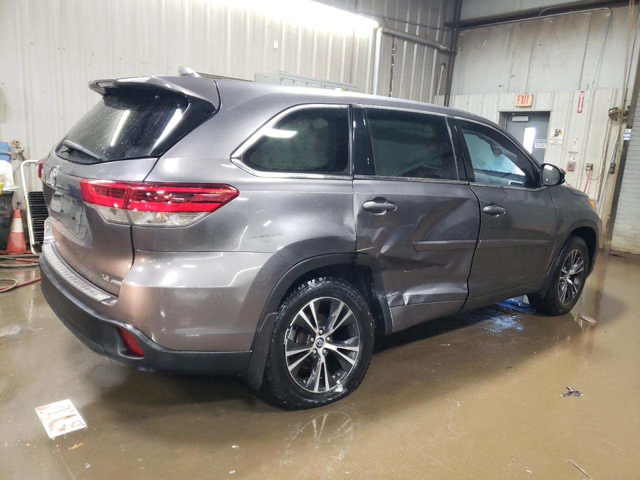 2018 TOYOTA HIGHLANDER - Image 3