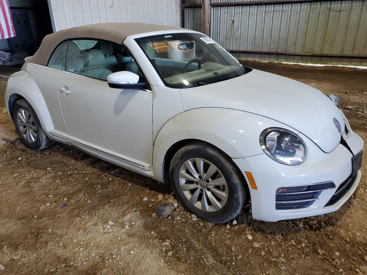 2019 VOLKSWAGEN BEETLE S - Фото 4
