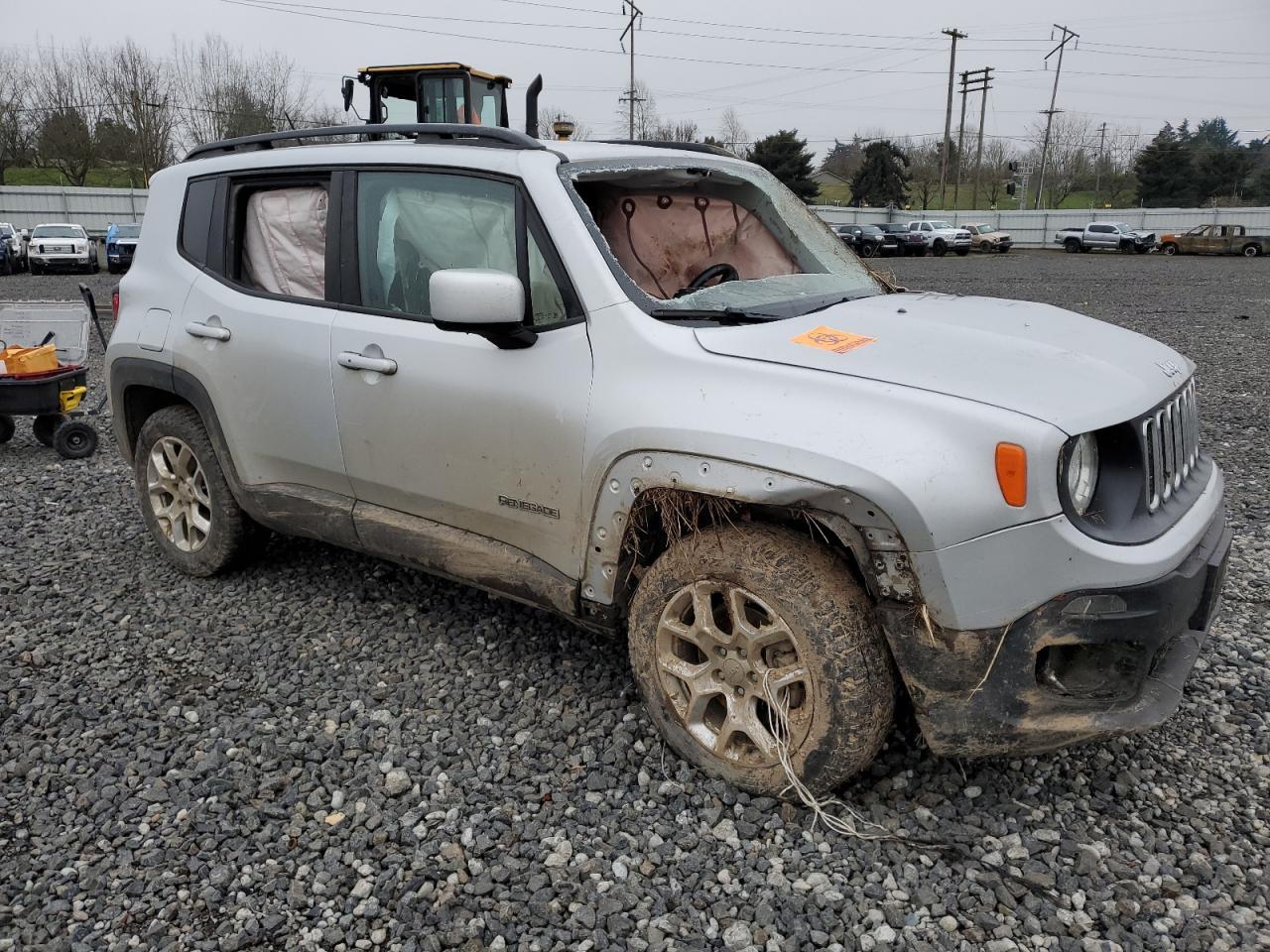 2017 JEEP RENEGADE L - Image 4
