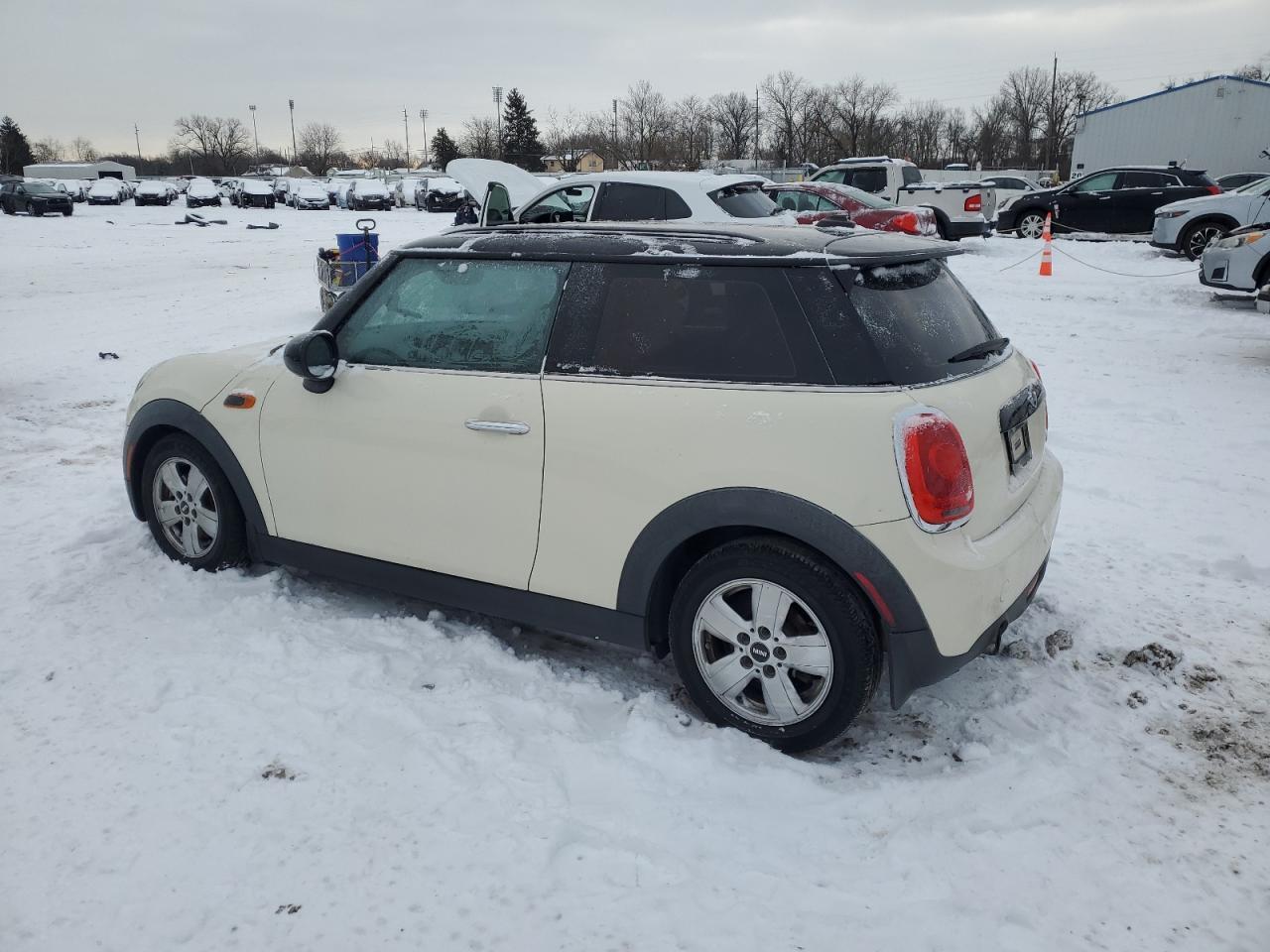 2017 MINI COOPER - Image 2