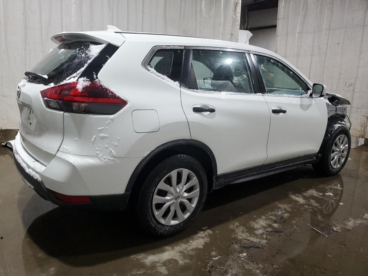 2018 NISSAN ROGUE S - Фото 3