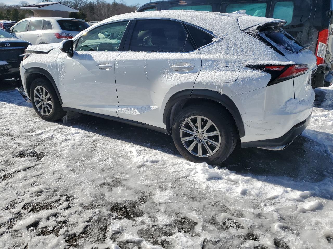 2017 LEXUS NX 200T BA - Фото 2