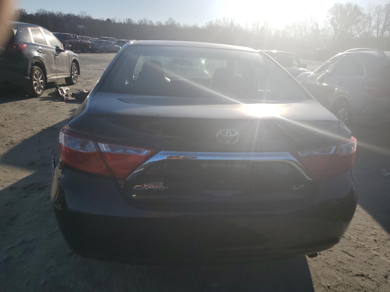 2017 TOYOTA CAMRY LE - Фото 6