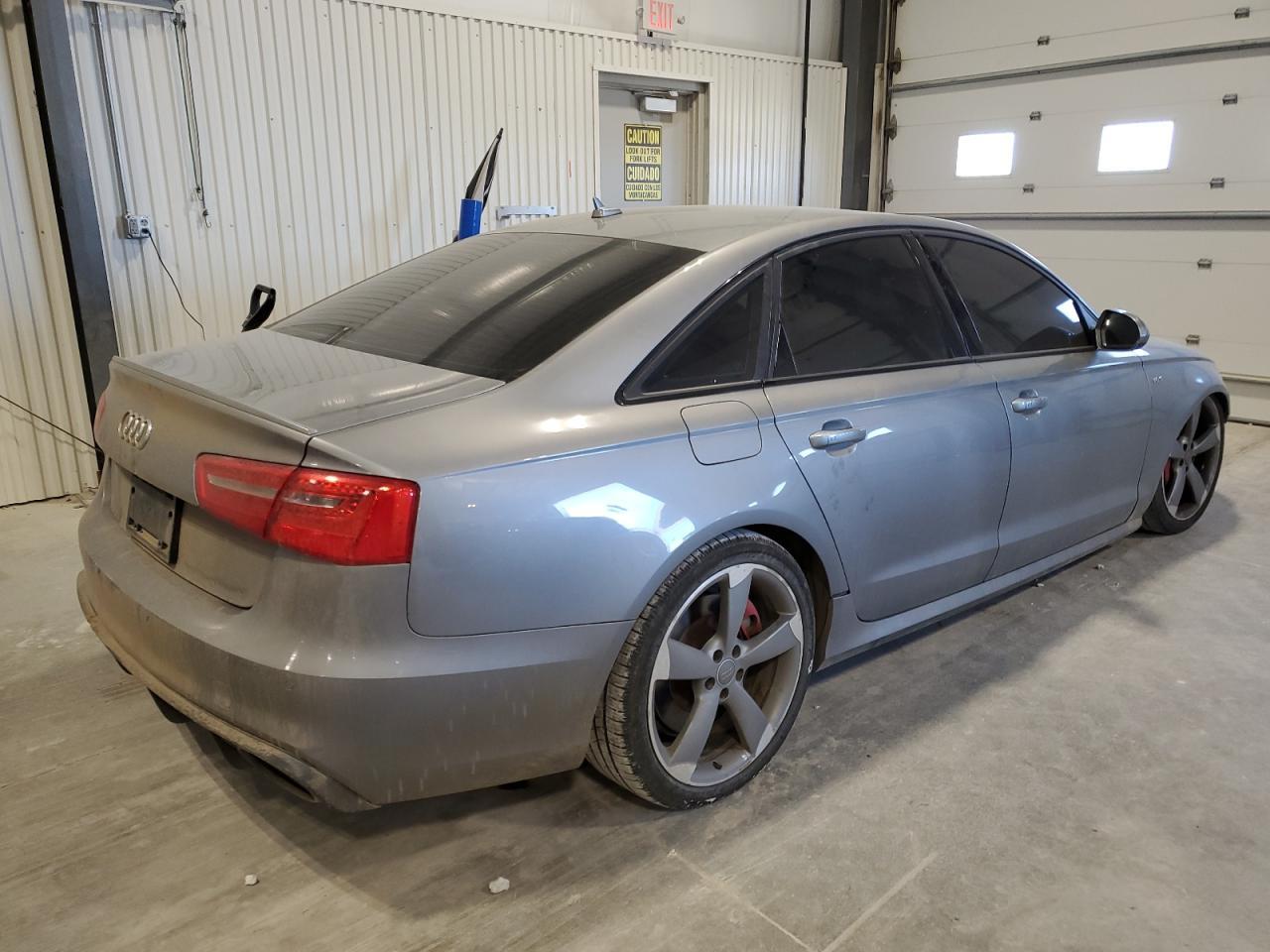 2015 AUDI S6 - Фото 3