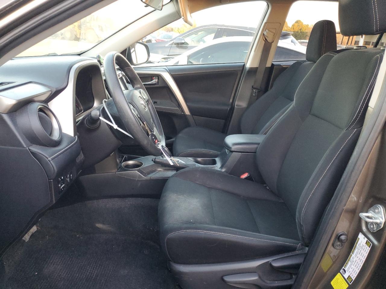 2015 TOYOTA RAV4 XLE - Фото 7