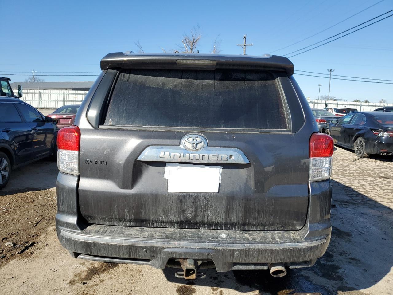 2011 TOYOTA 4RUNNER SR - Image 6