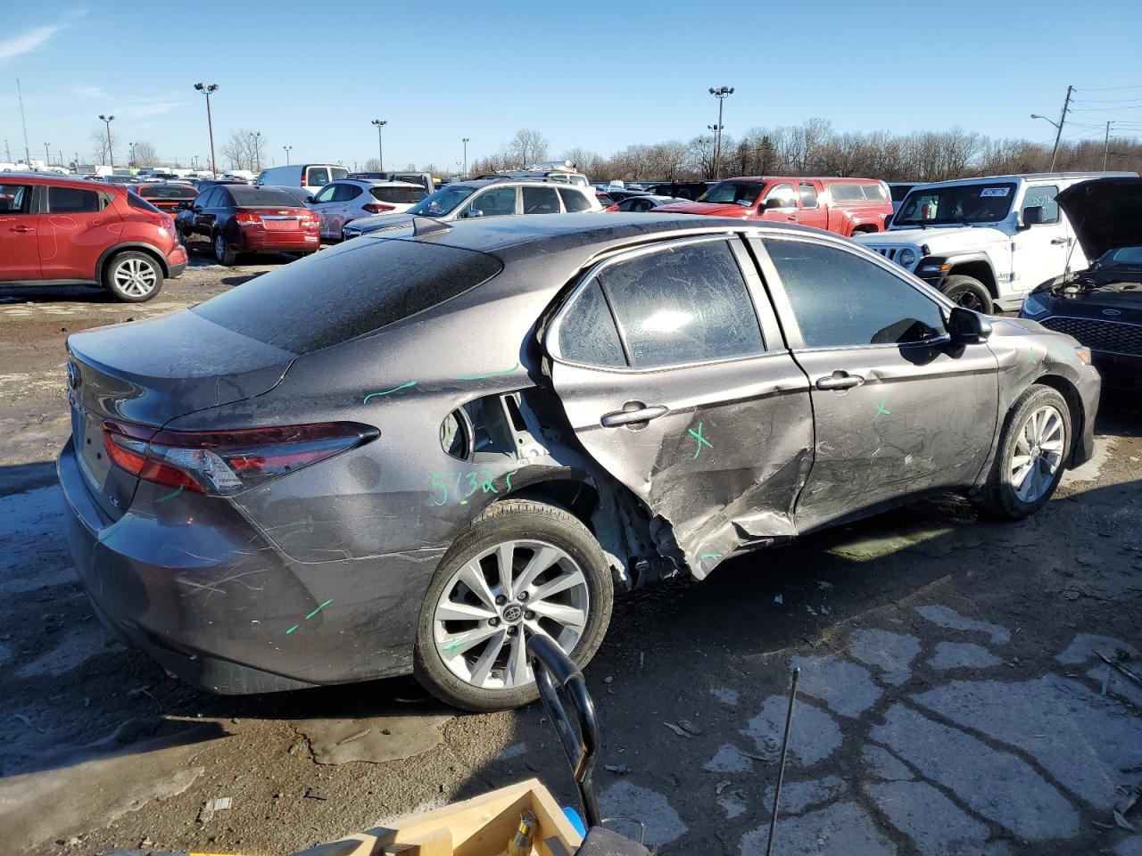 2024 TOYOTA CAMRY LE - Фото 3