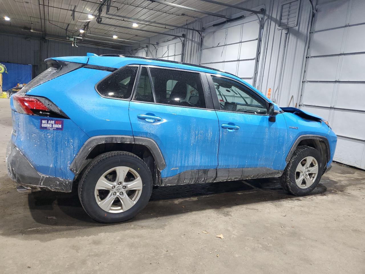 2020 TOYOTA RAV4 XLE - Image 3