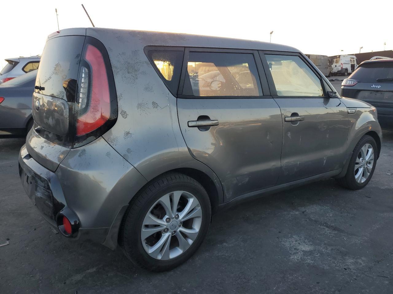 2016 KIA SOUL + - Image 3