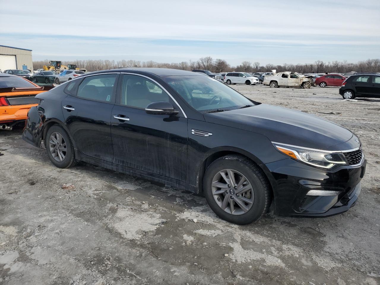 2020 KIA OPTIMA LX - Фото 4