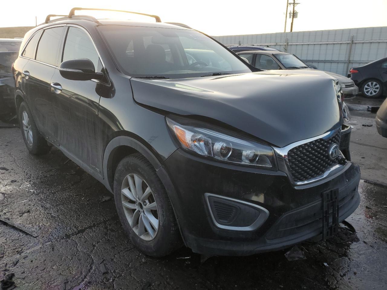 2017 KIA SORENTO LX - Фото 4
