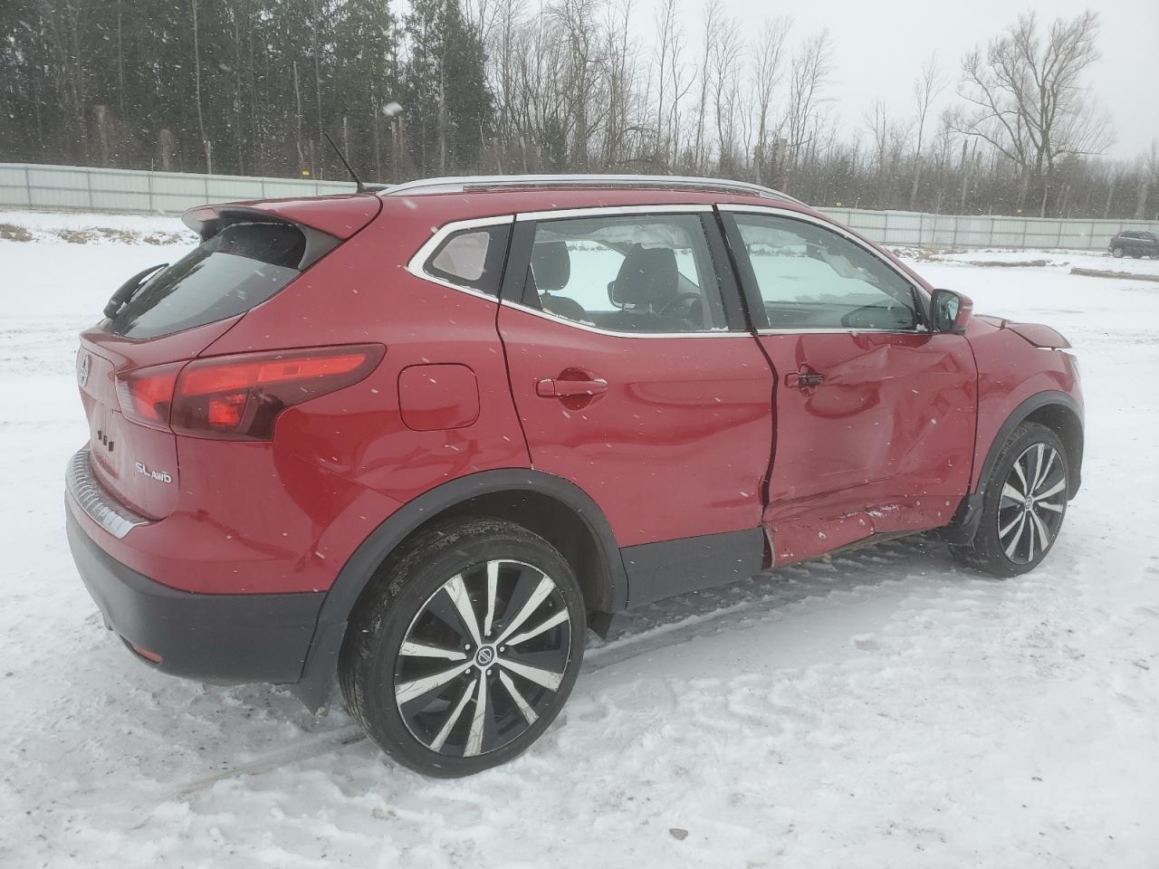 2017 NISSAN ROGUE SPOR - Image 3