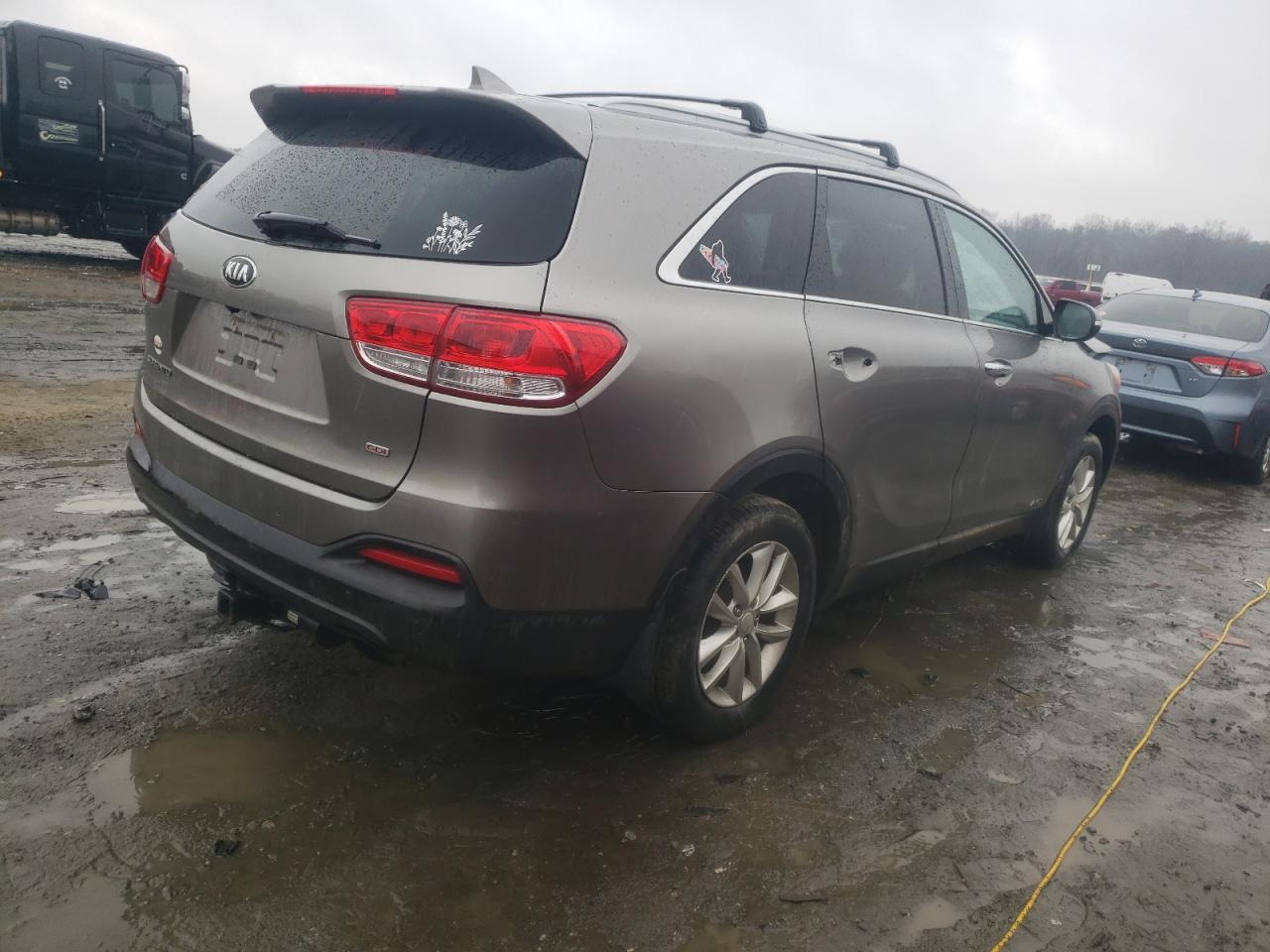 2016 KIA SORENTO LX - Image 3