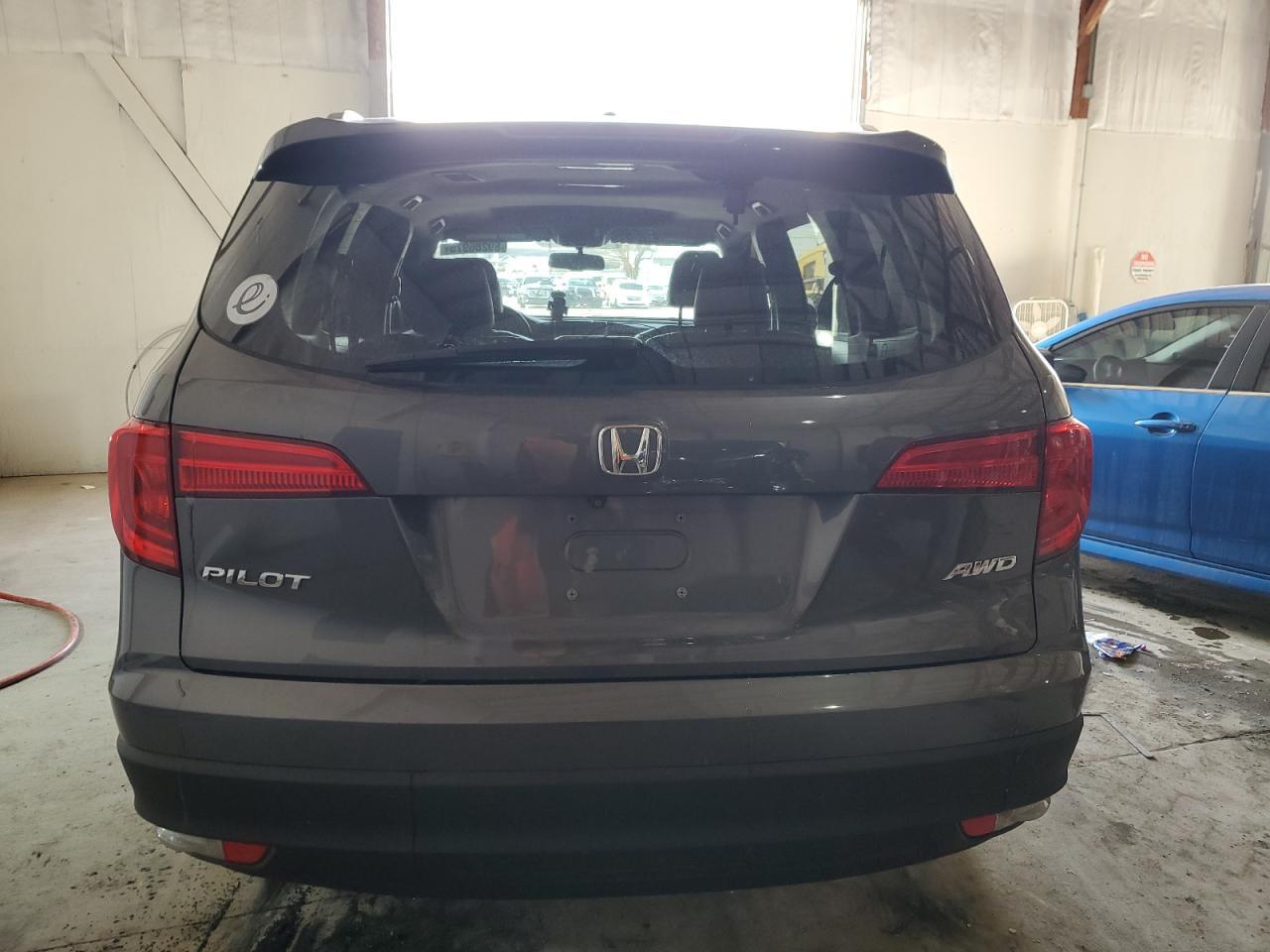 2017 HONDA PILOT EXL - Image 6