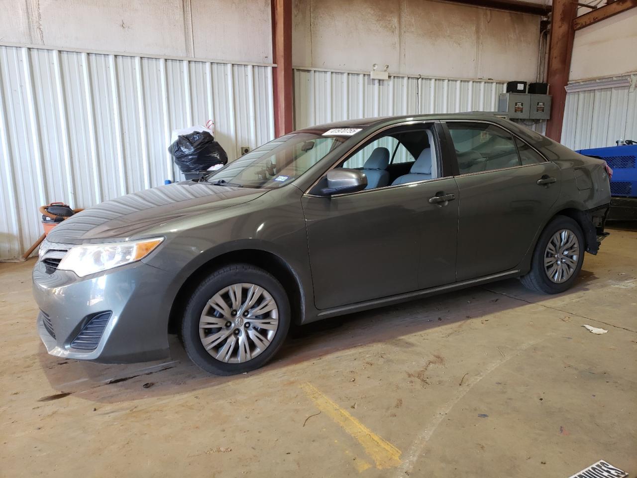 2014 TOYOTA CAMRY L