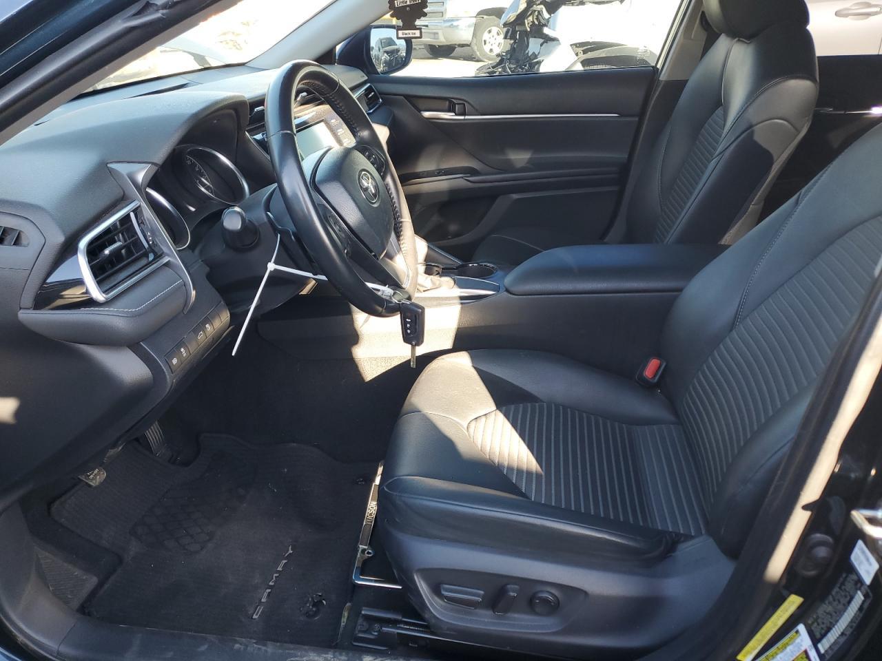 2018 TOYOTA CAMRY L - Фото 7