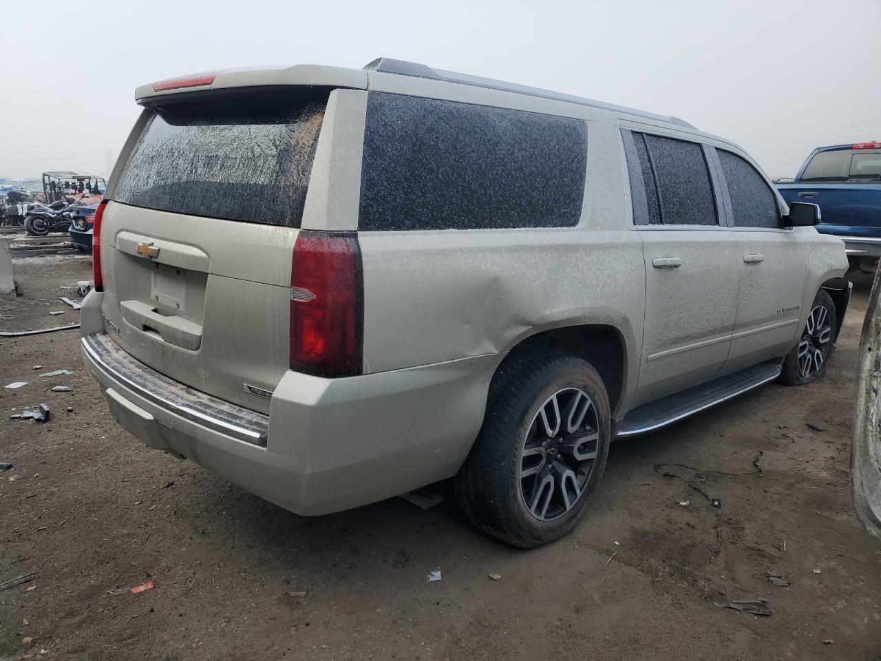 2017 CHEVROLET SUBURBAN K - Фото 3