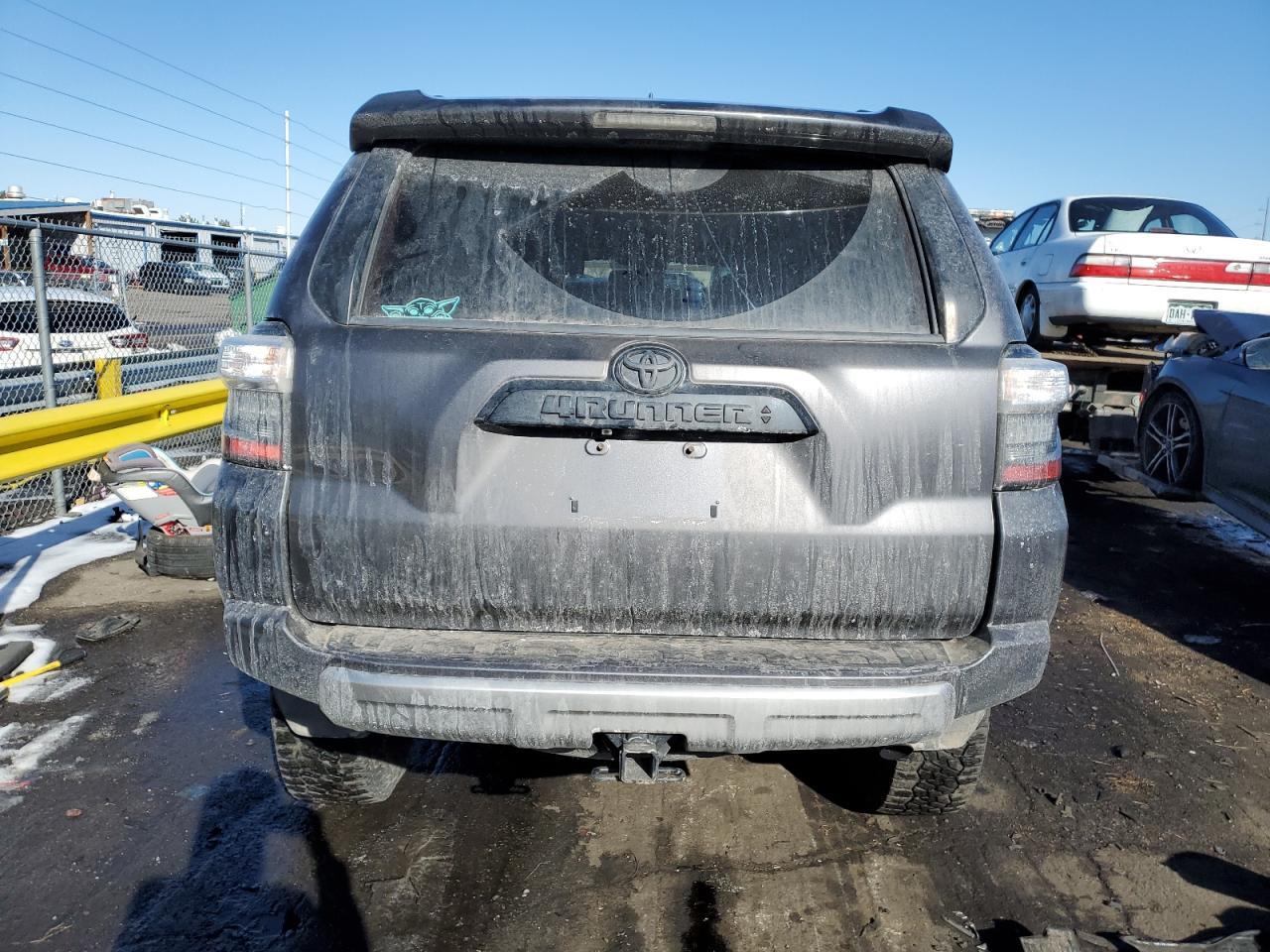 2020 TOYOTA 4RUNNER SR - Image 6