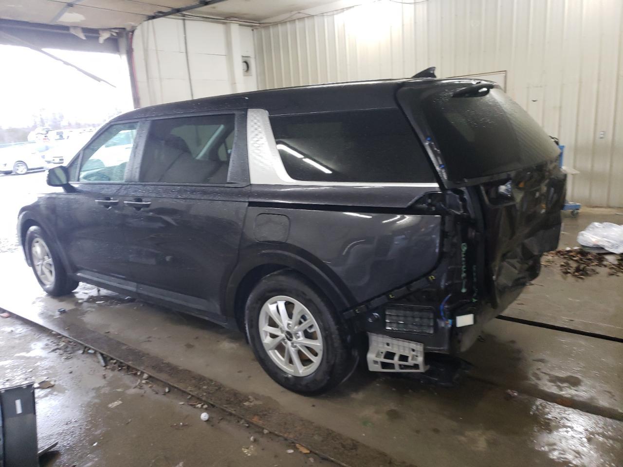 2024 KIA CARNIVAL L - Image 2