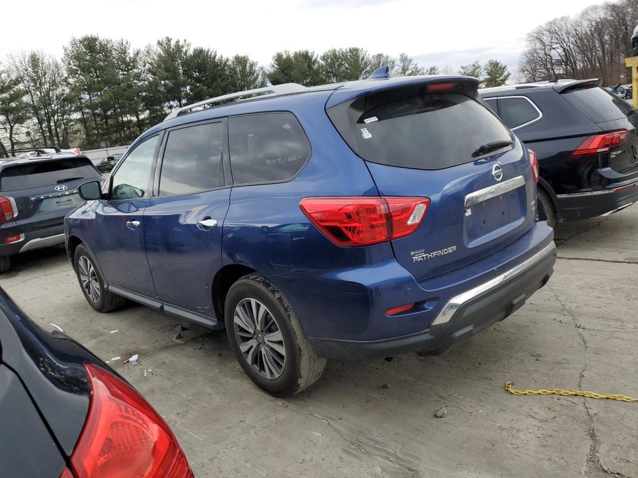 2019 NISSAN PATHFINDER - Фото 2