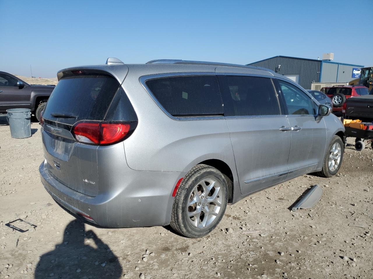 2017 CHRYSLER PACIFICA L - Image 3