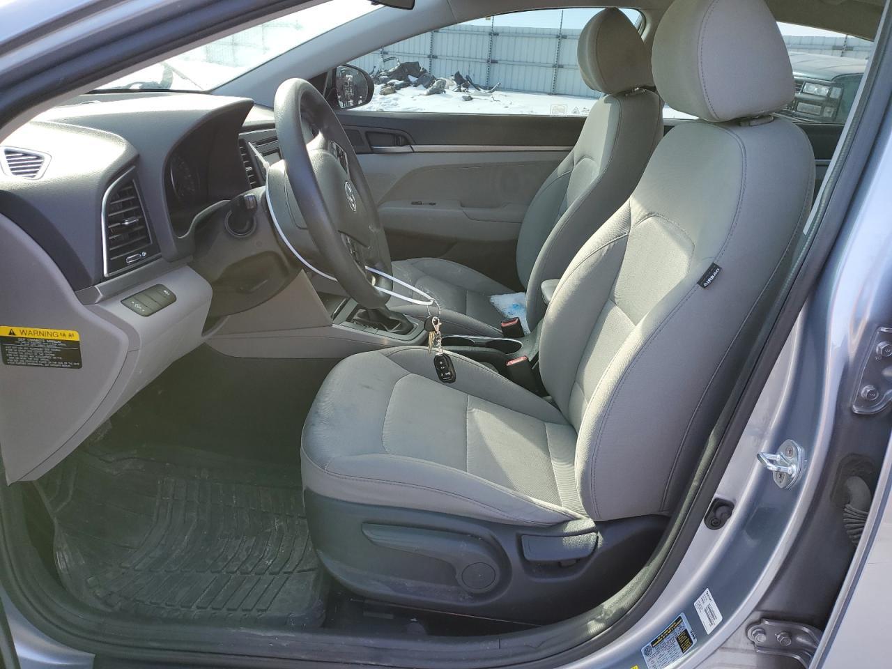 2017 HYUNDAI ELANTRA SE - Фото 7