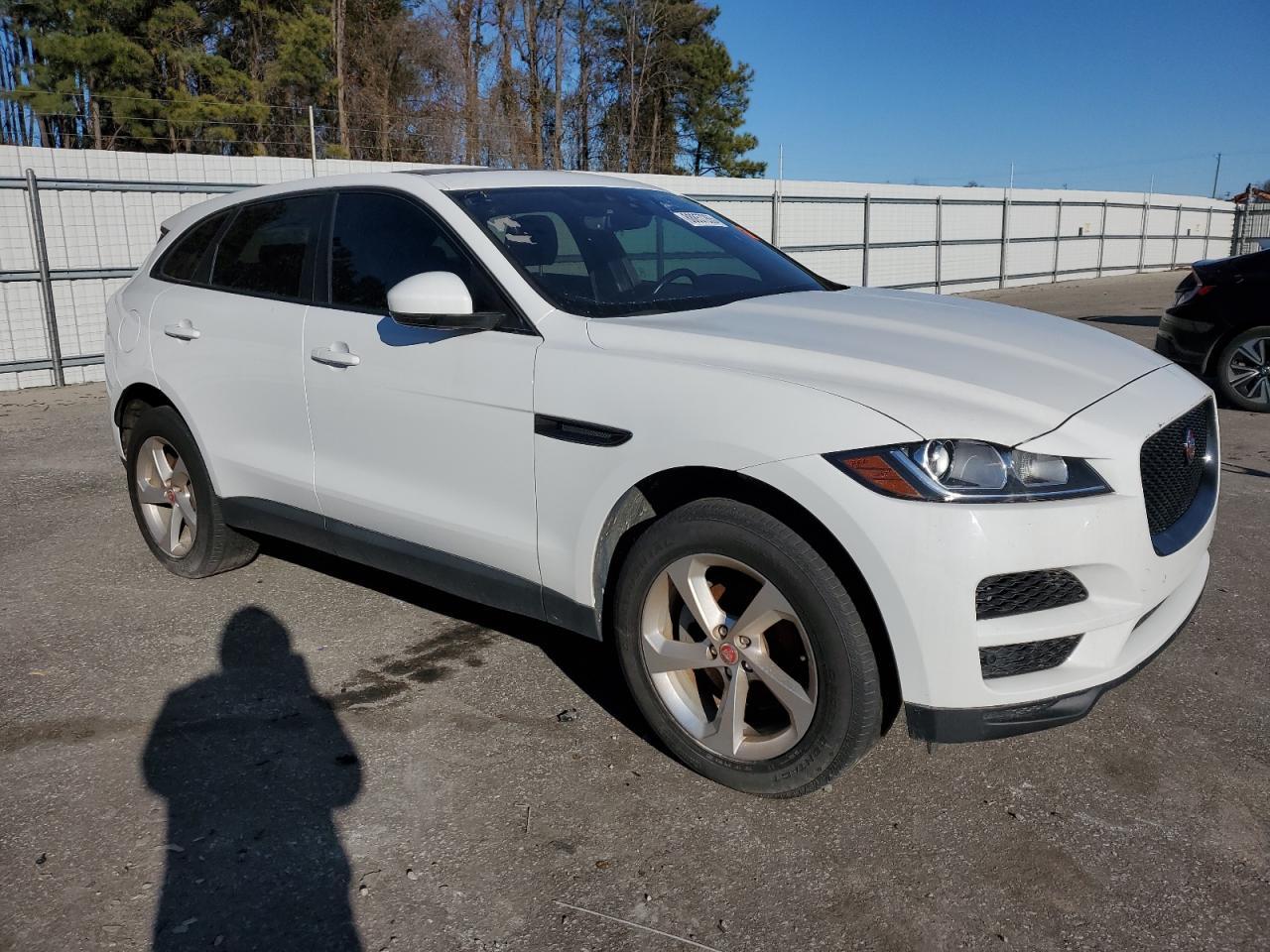 2019 JAGUAR F-PACE PRE - Image 4