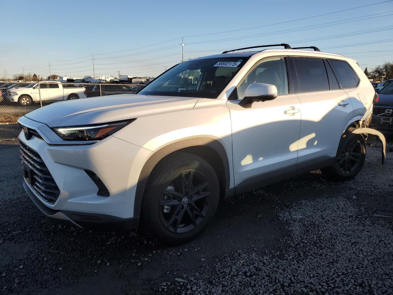 2024 TOYOTA GRAND HIGH
