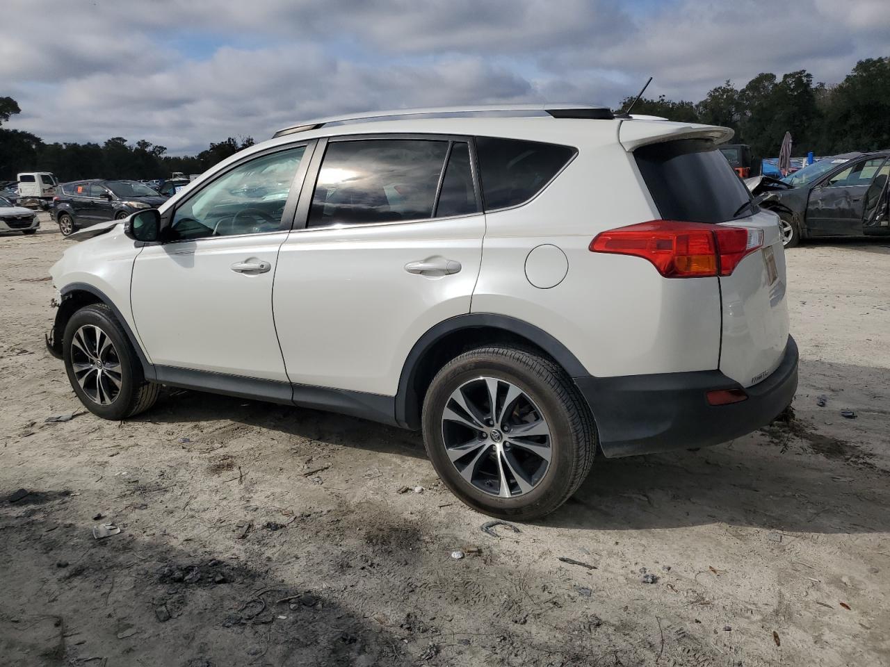 2015 TOYOTA RAV4 LIMIT - Фото 2