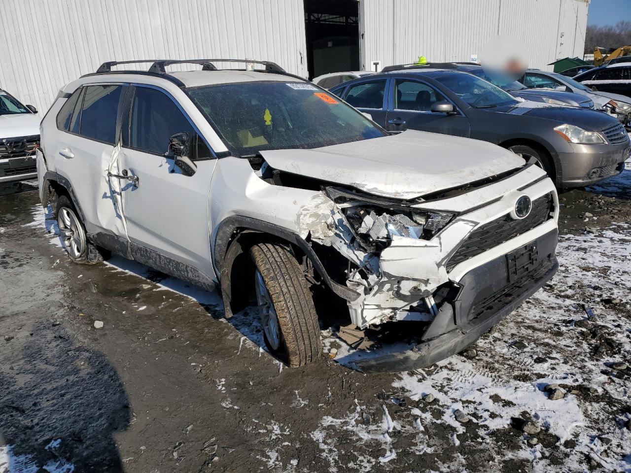 2020 TOYOTA RAV4 XLE - Фото 4