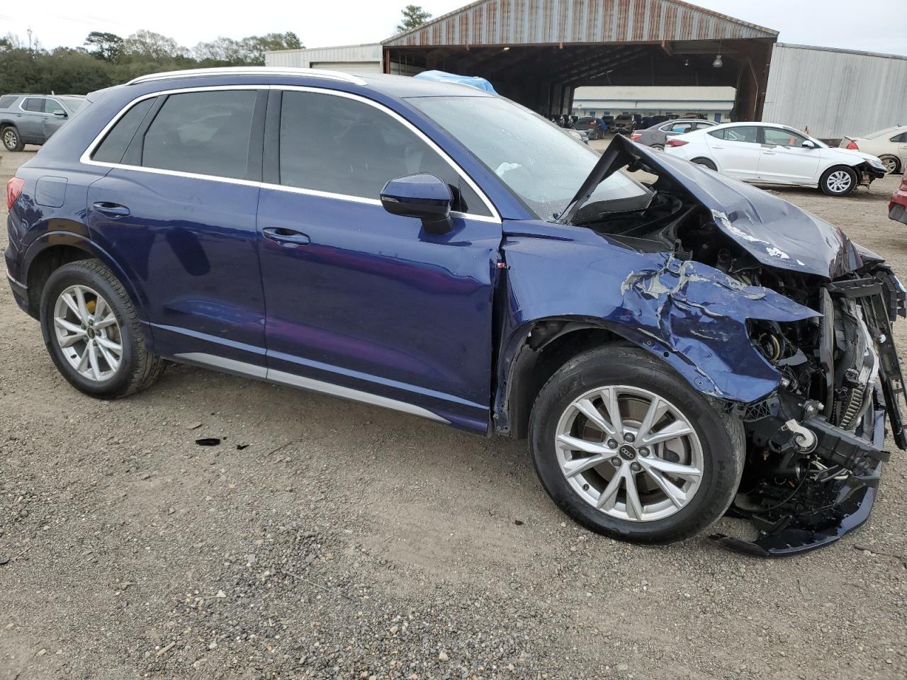 2022 AUDI Q3 PREMIUM - Image 4