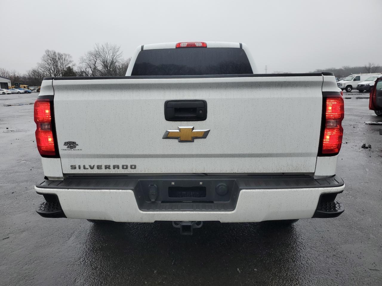 2017 CHEVROLET SILVERADO - Image 6