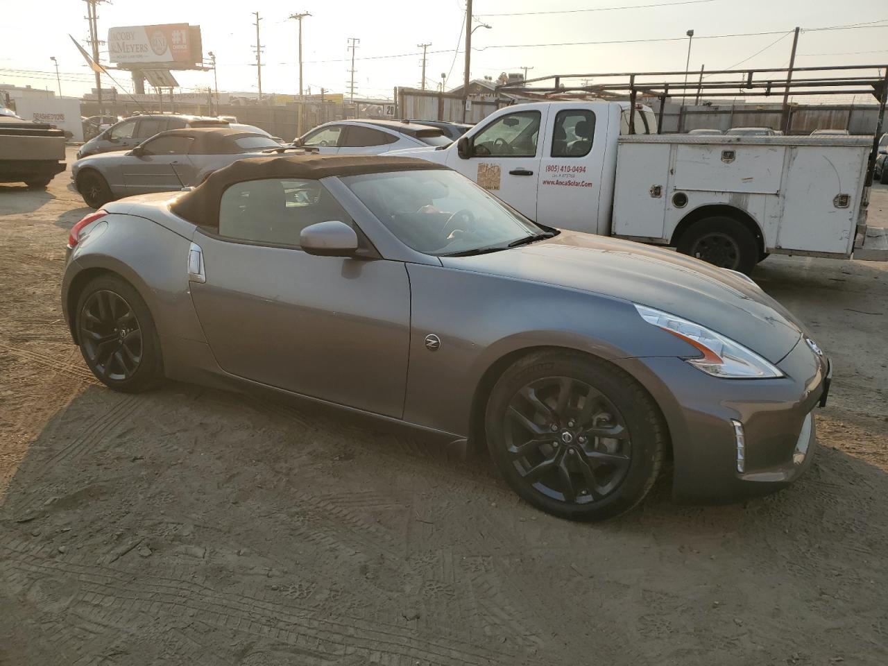 2016 NISSAN 370Z BASE - Фото 4