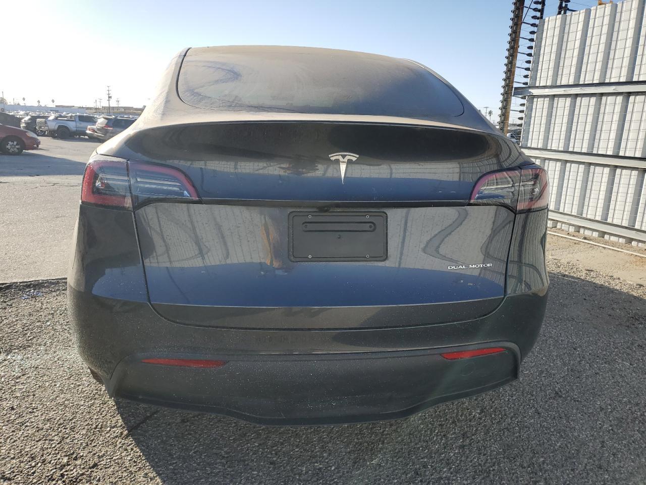 2024 TESLA MODEL Y - Image 6