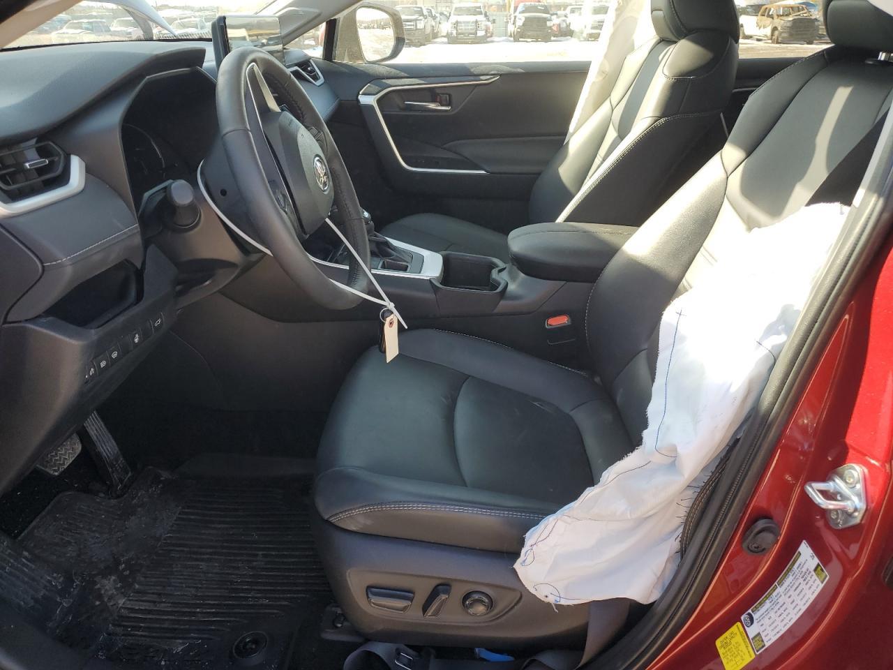 2024 TOYOTA RAV4 XLE P - Image 7