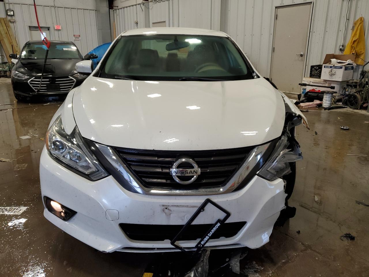 2017 NISSAN ALTIMA 2.5 - Image 5