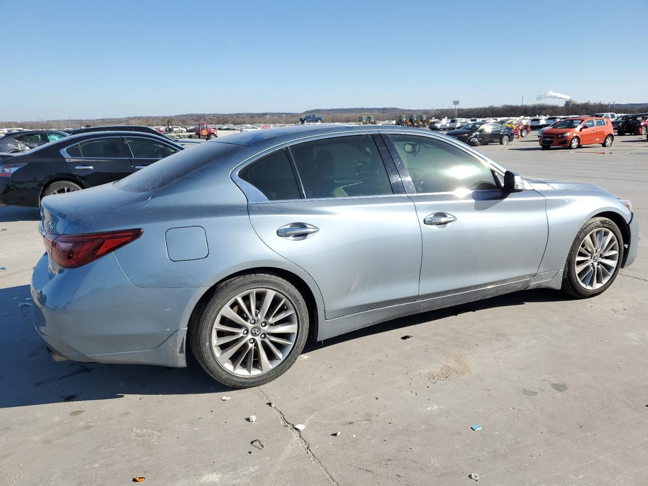 2018 INFINITI Q50 LUXE - Фото 3