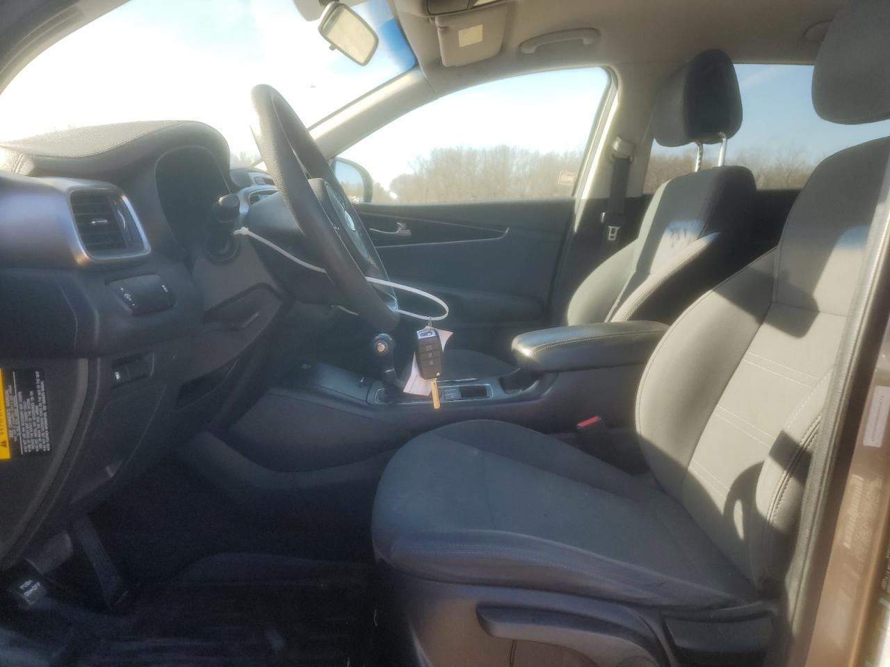 2016 KIA SORENTO LX - Image 7