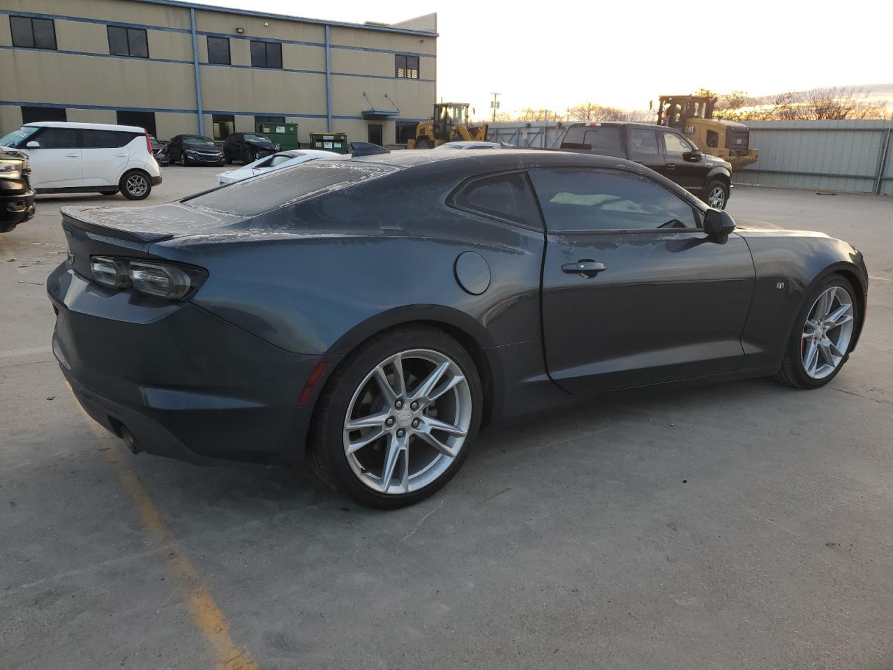 2021 CHEVROLET CAMARO LS - Фото 3