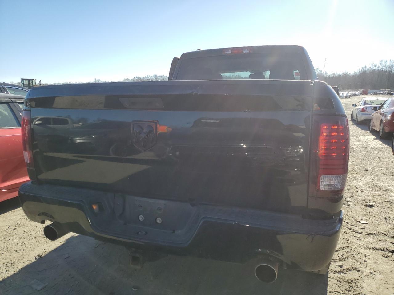 2014 RAM 1500 ST - Фото 6