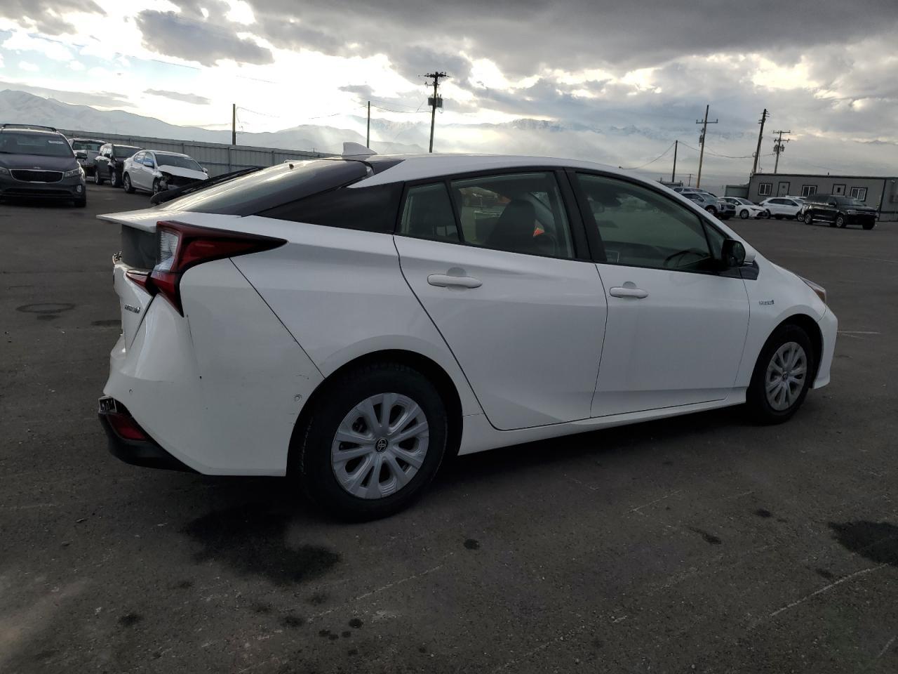 2019 TOYOTA PRIUS - Фото 3