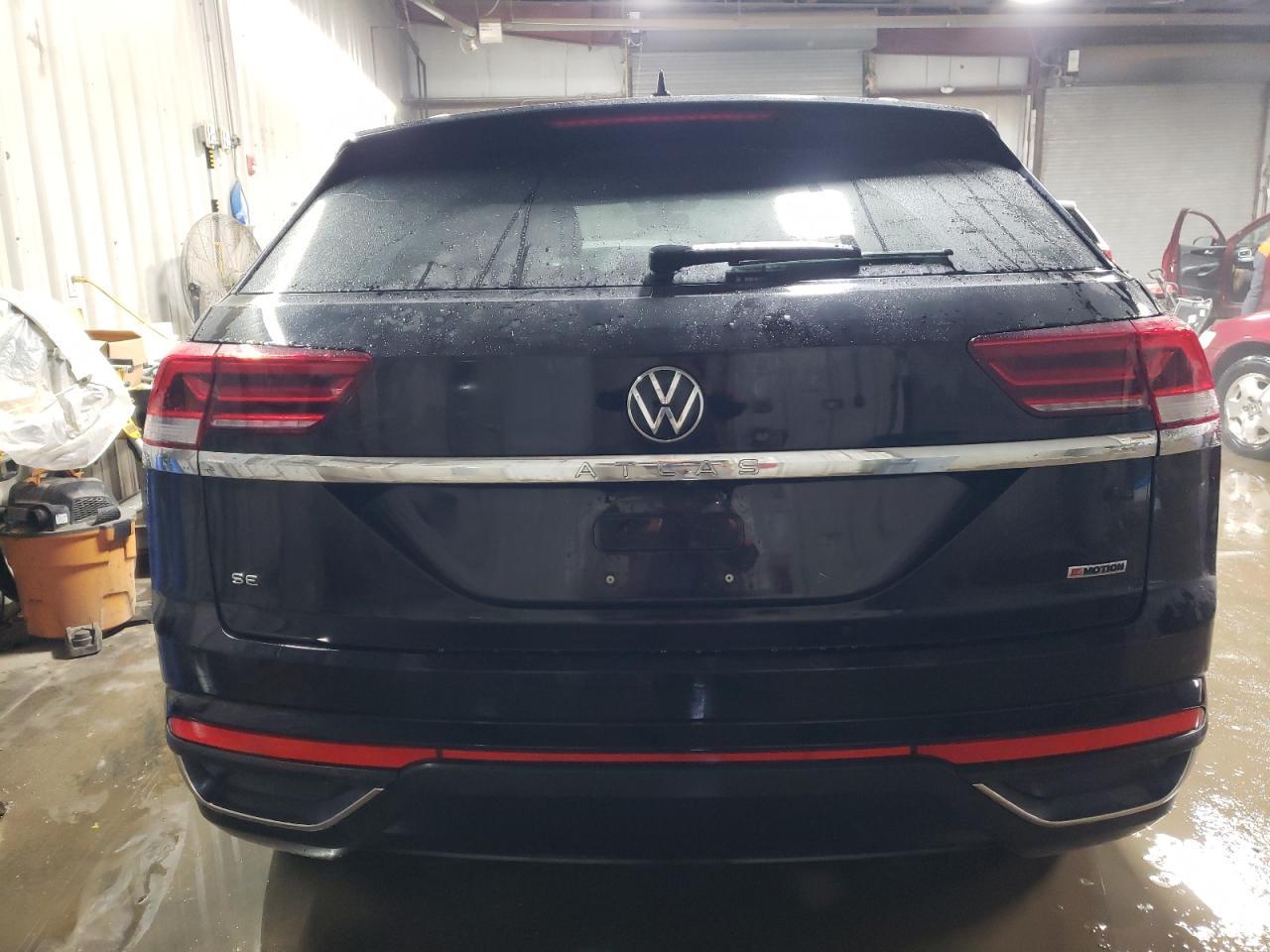 2022 VOLKSWAGEN ATLAS CROS - Фото 6