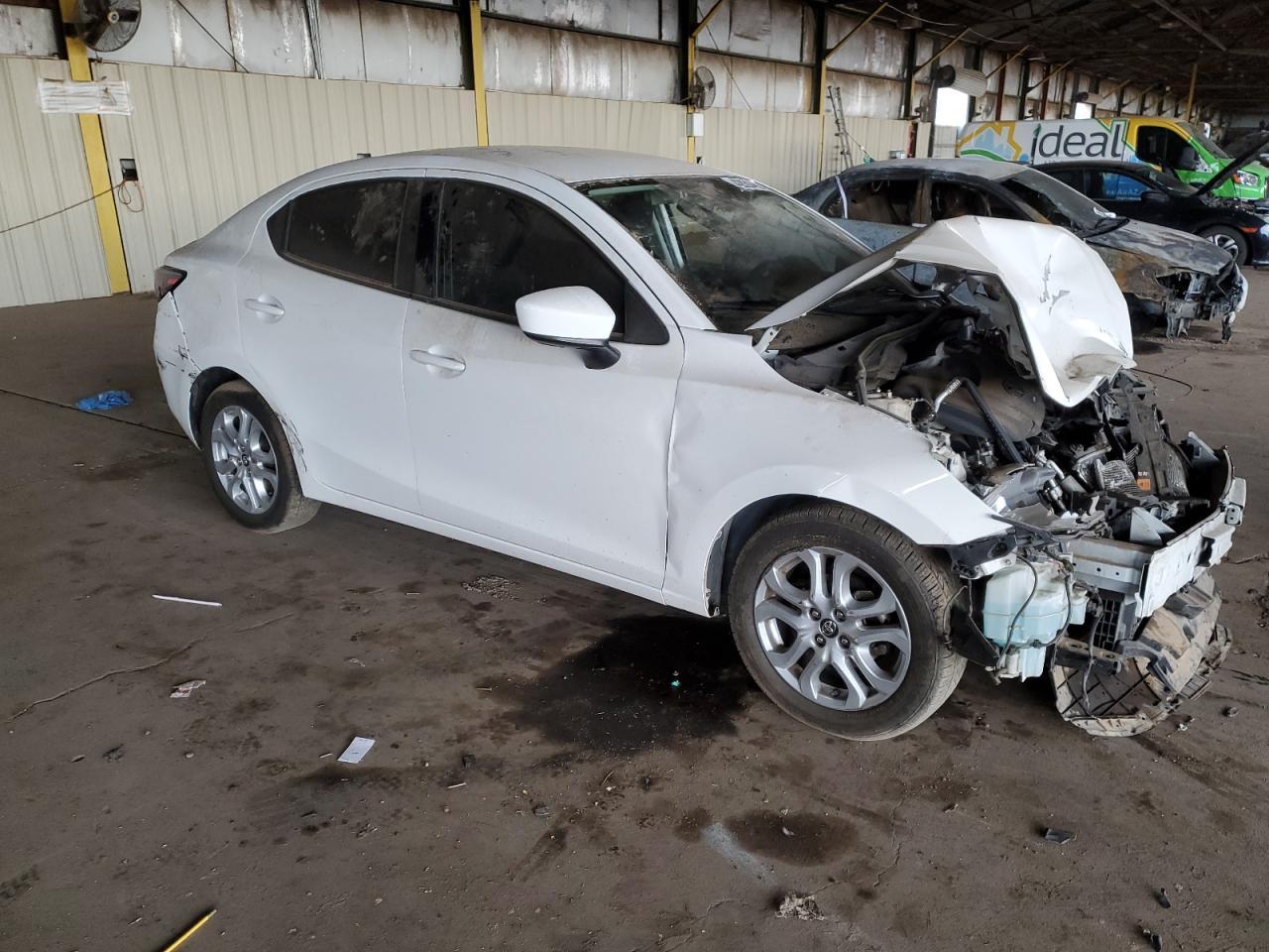 2017 TOYOTA YARIS IA - Фото 4