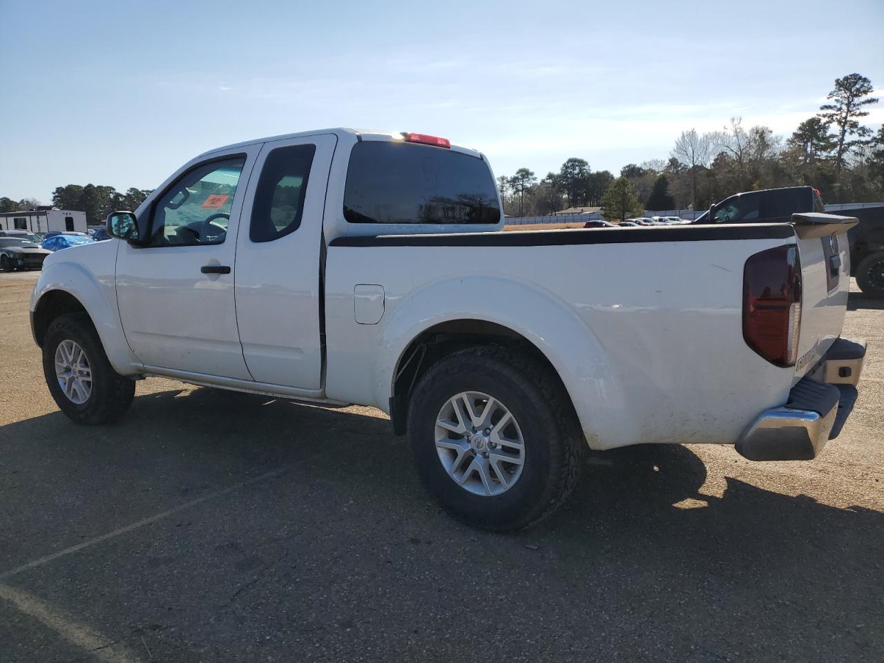 2016 NISSAN FRONTIER S - Фото 2